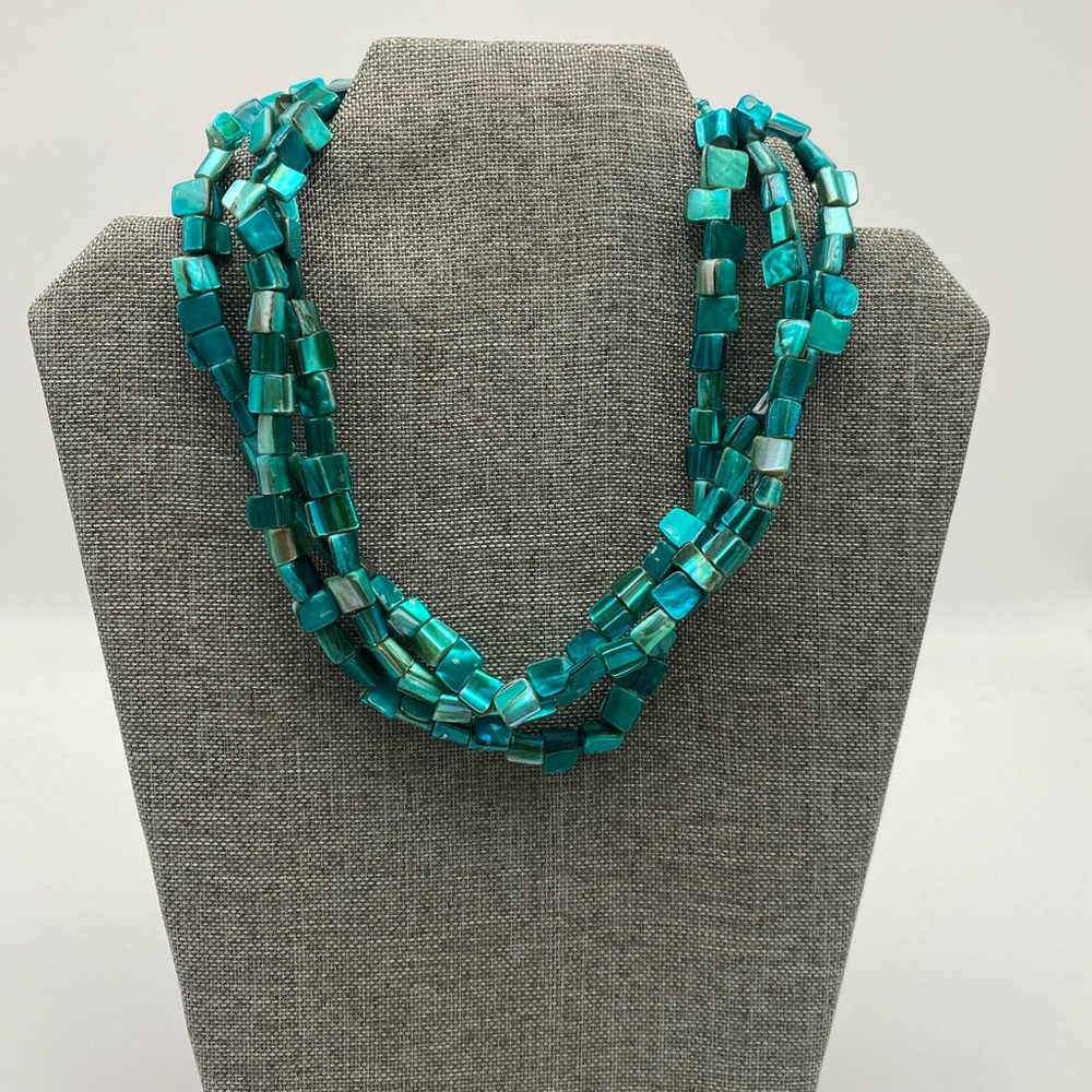 Teal green bead necklace